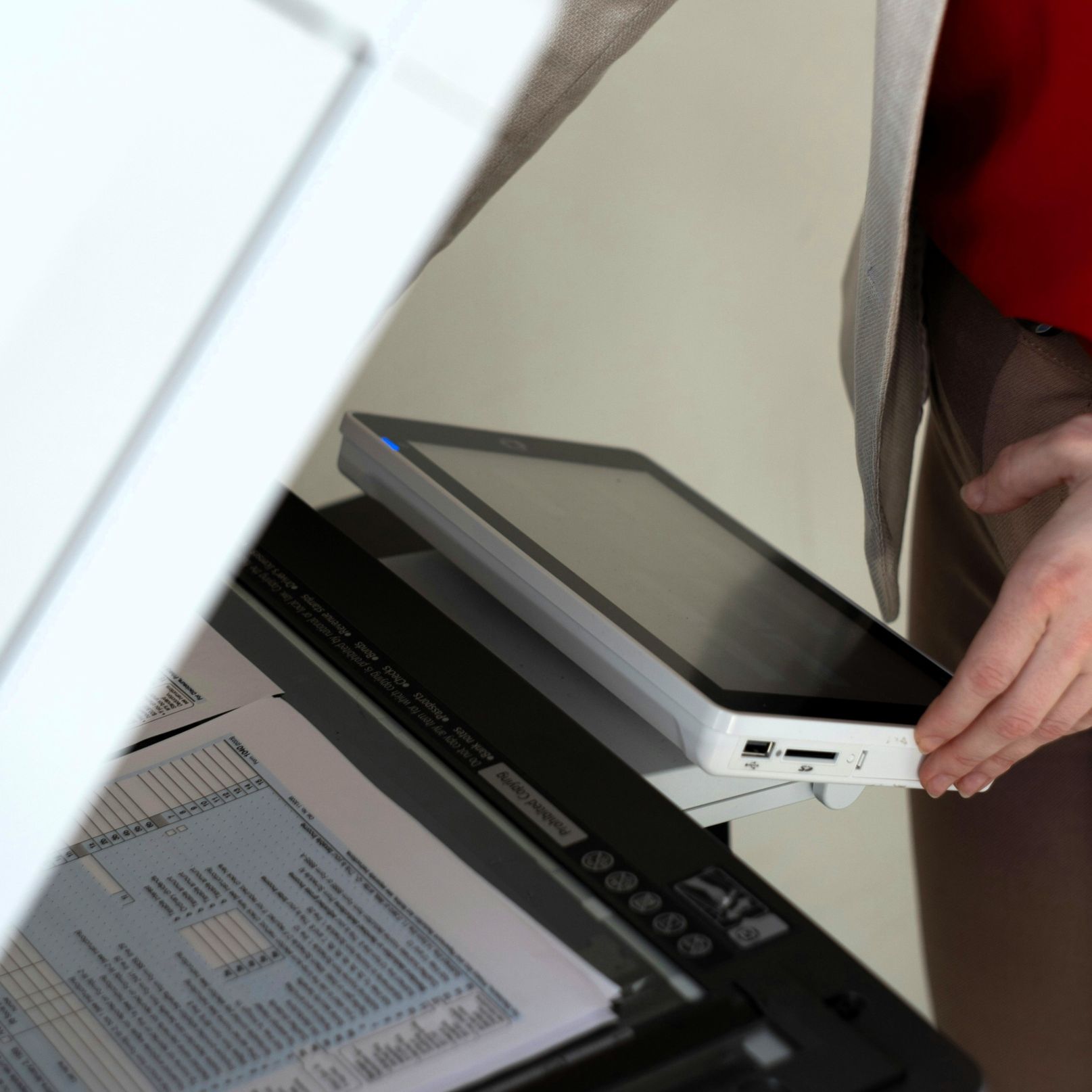 Team von Weiss Büro-Digital im Büro in Westerstede